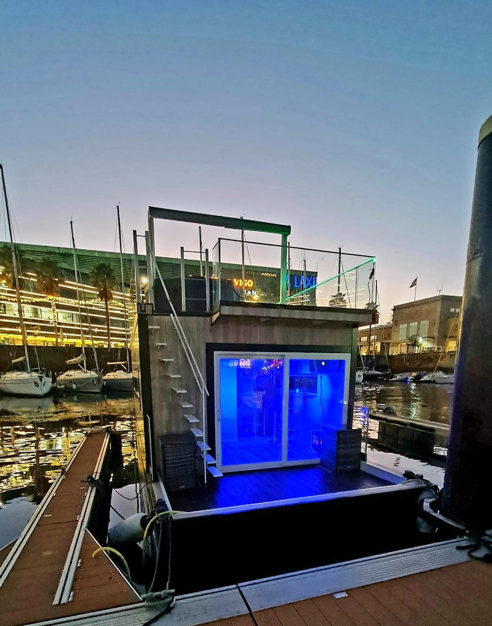 Barco-Apartamento En El Nautico De Vigo Zewnętrze zdjęcie