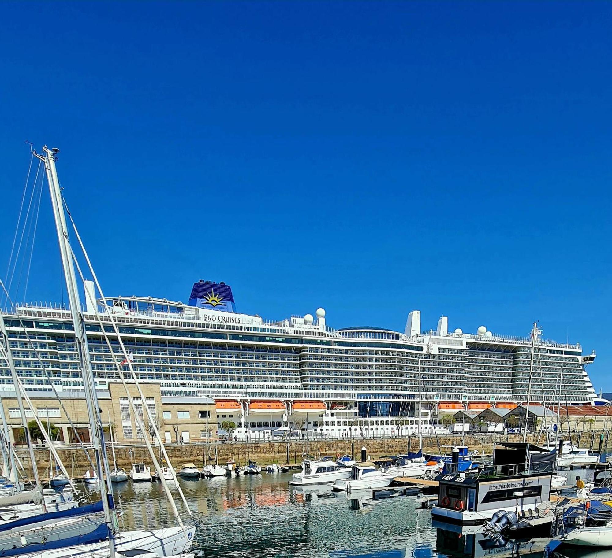 Barco-Apartamento En El Nautico De Vigo Zewnętrze zdjęcie